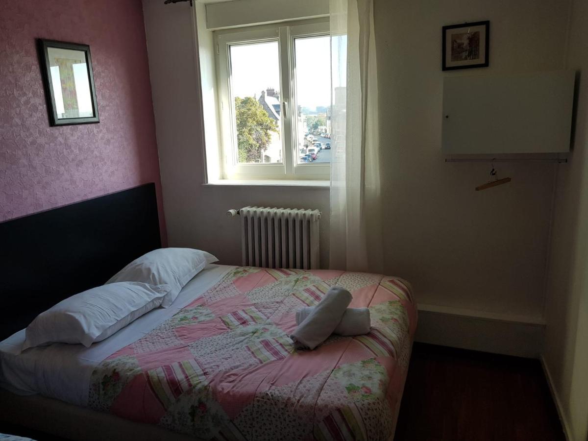 Hotellerie Normande Dozule Bagian luar foto